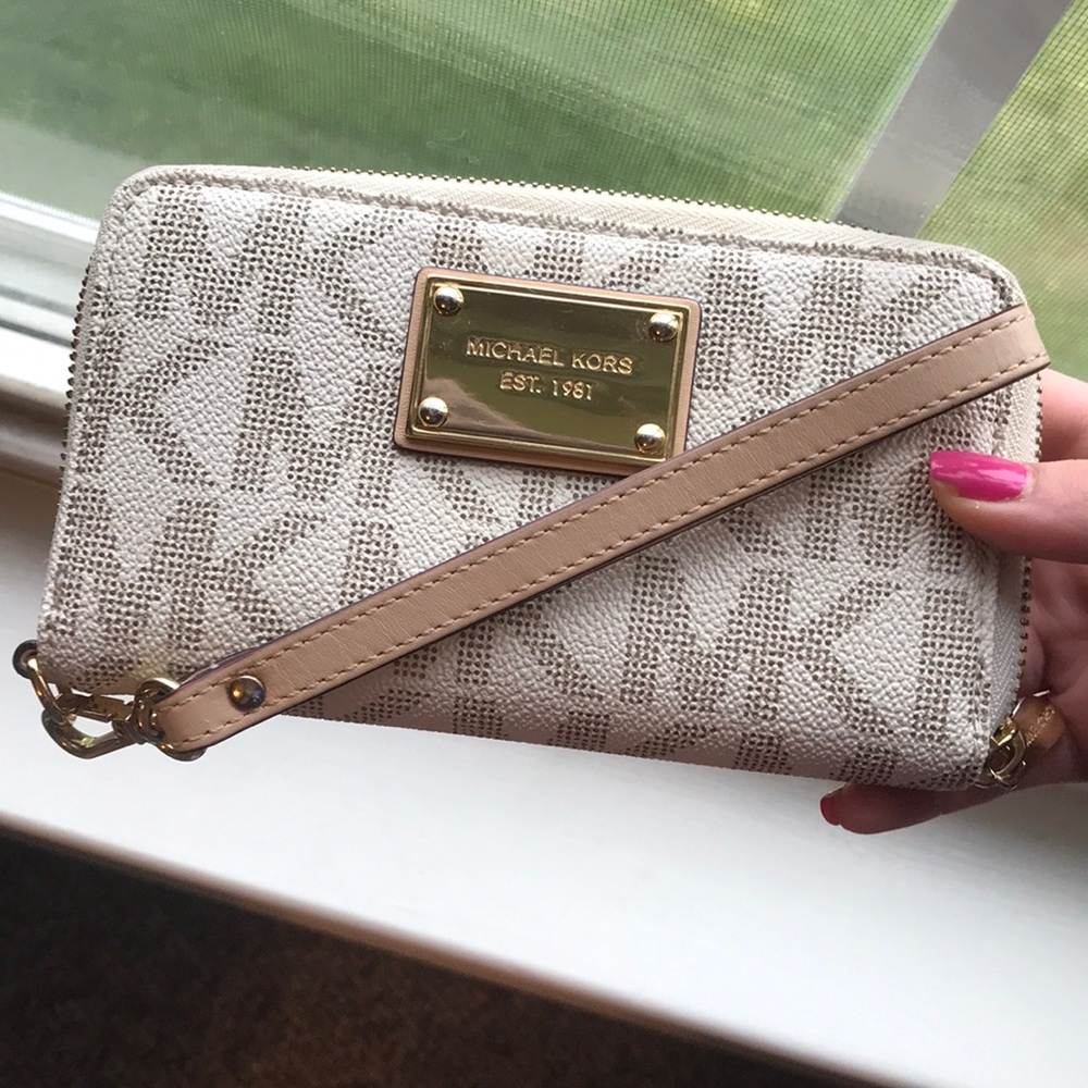 Michael Kors Wristlet Wallet White and Gold MK